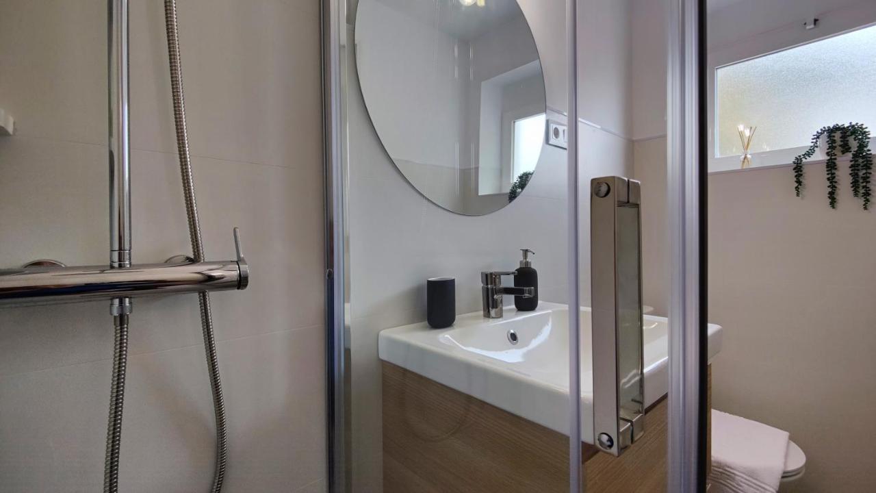 Parralue Beach Front Home Μπένιντορμ Εξωτερικό φωτογραφία